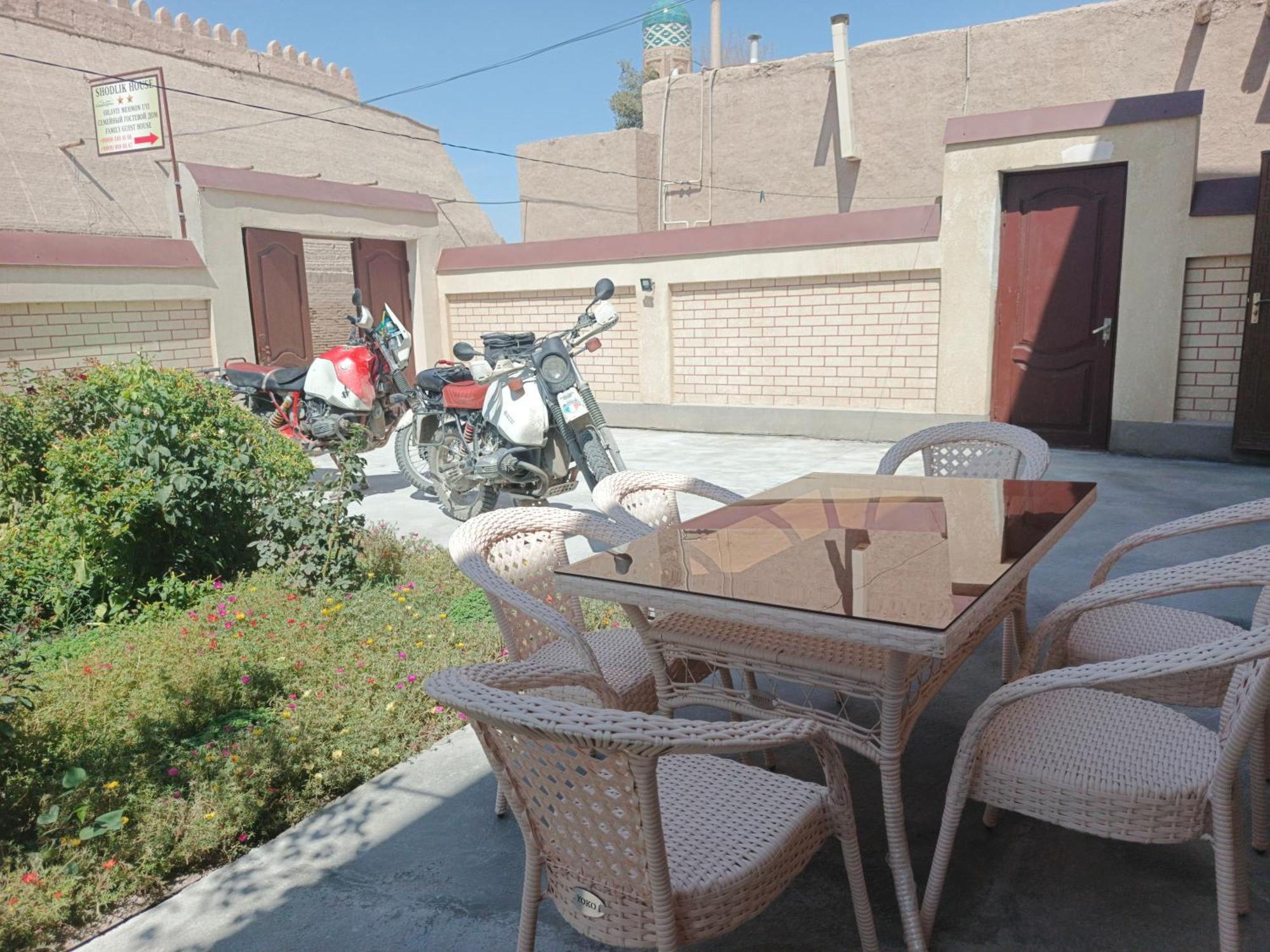 Shodlik Guest House Khiva Exterior foto